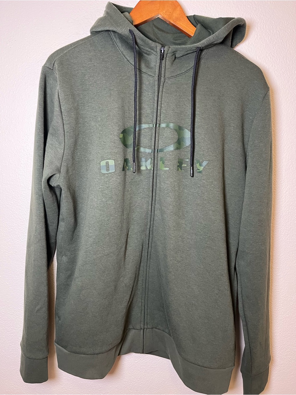 Oakley Men's Olive Green Zip-Up Hoodie Sweatshirt